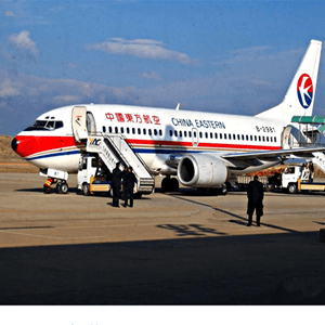 萨尔图机场托运航空快运业稳步发展的原因是什么？